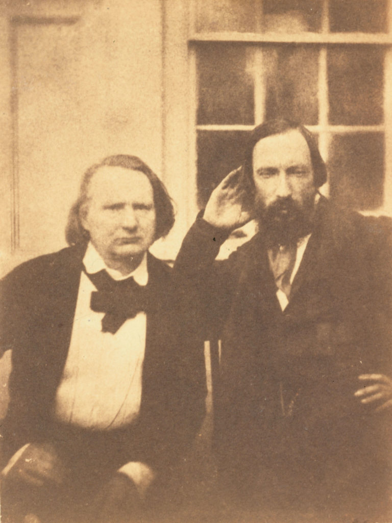 À Aug. V. de Victor Hugo dans Les Contemplations - Photographie - Victor Hugo et Auguste Vacquerie devant la serre de Marine Terrace - 1855